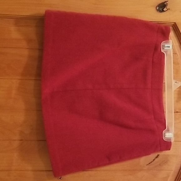 Red wool mini skirt - Picture 2 of 4